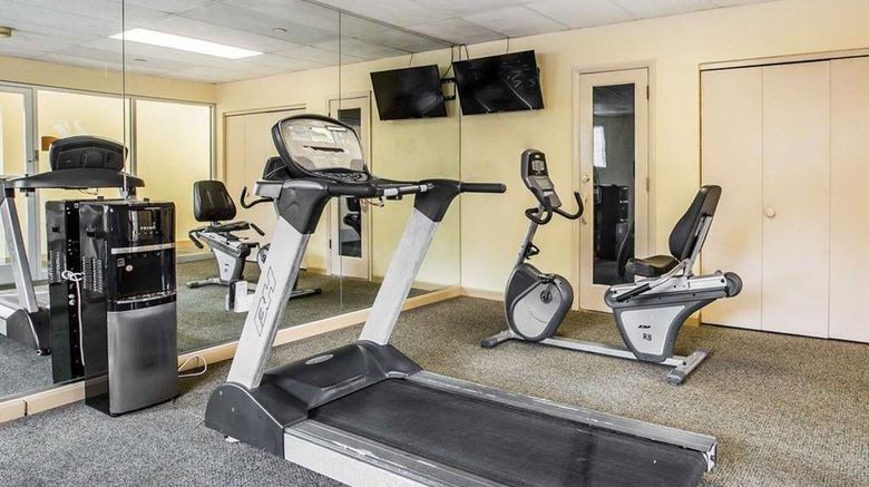 <b>Quality Inn & Suites Airpark East Health</b>. Images powered by <a href="https://iceportal.shijigroup.com/" title="IcePortal" target="_blank">IcePortal</a>.