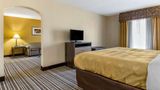 Quality Inn & Suites Airpark East Suite