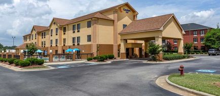 Comfort Inn Exterior
