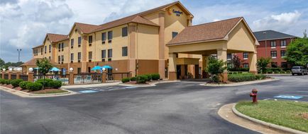 Comfort Inn Exterior