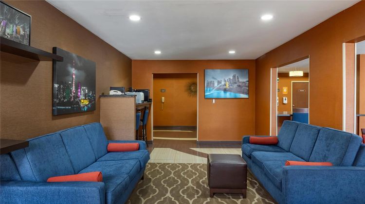 Comfort Inn Lobby