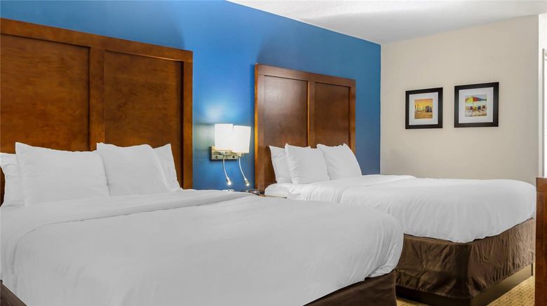 <b>Comfort Inn Room</b>. Images powered by <a href="https://iceportal.shijigroup.com/" title="IcePortal" target="_blank">IcePortal</a>.