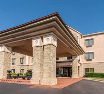 Quality Suites Graham - Burlington South Exterior