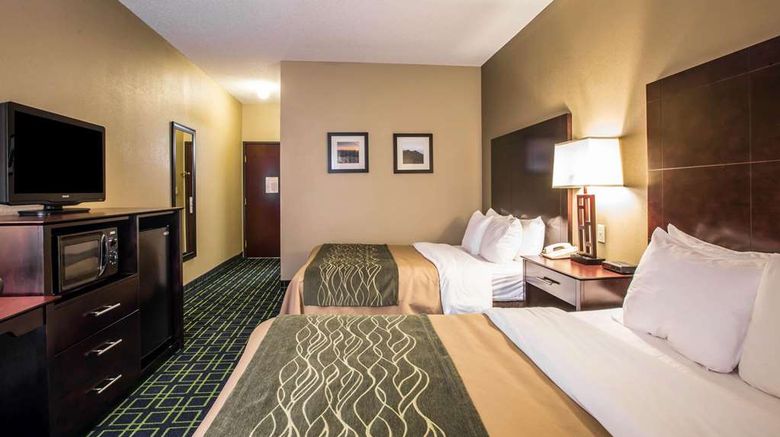 <b>Quality Inn Room</b>. Images powered by <a href="https://iceportal.shijigroup.com/" title="IcePortal" target="_blank">IcePortal</a>.
