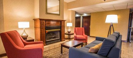 Quality Inn Lobby