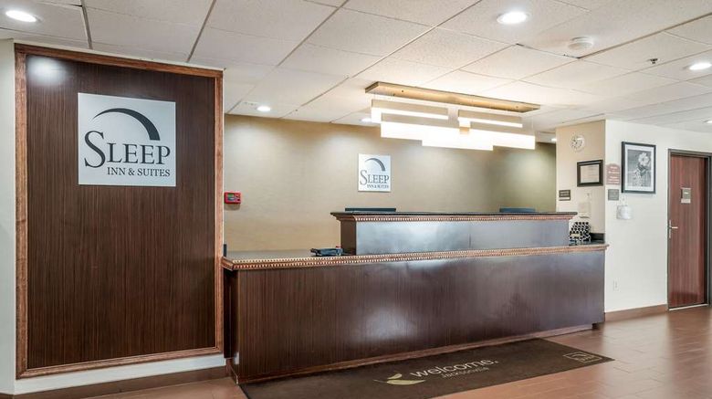<b>Sleep Inn Lobby</b>. Images powered by <a href="https://iceportal.shijigroup.com/" title="IcePortal" target="_blank">IcePortal</a>.