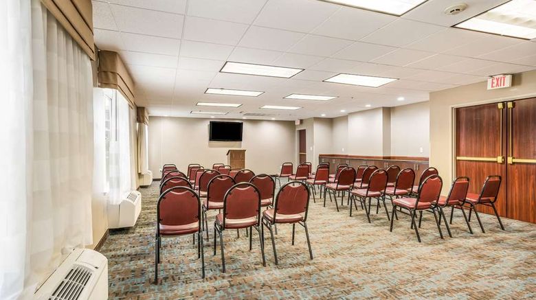 <b>Sleep Inn Meeting</b>. Images powered by <a href="https://iceportal.shijigroup.com/" title="IcePortal" target="_blank">IcePortal</a>.