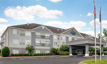 Quality Suites Pineville–Charlotte