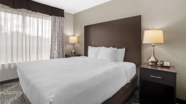 Quality Suites Pineville–Charlotte Suite