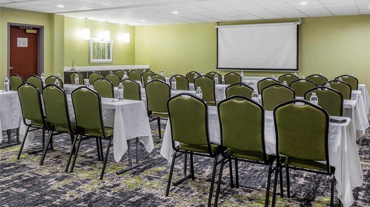 Quality Suites Pineville–Charlotte Meeting