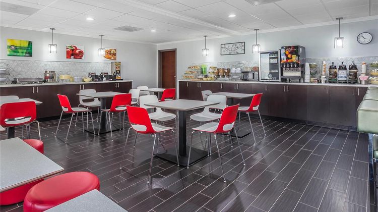 Quality Suites Pineville–Charlotte Restaurant