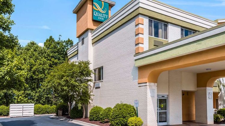 Quality Inn Exterior