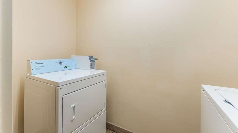 <b>Quality Inn Other</b>. Images powered by <a href="https://iceportal.shijigroup.com/" title="IcePortal" target="_blank">IcePortal</a>.