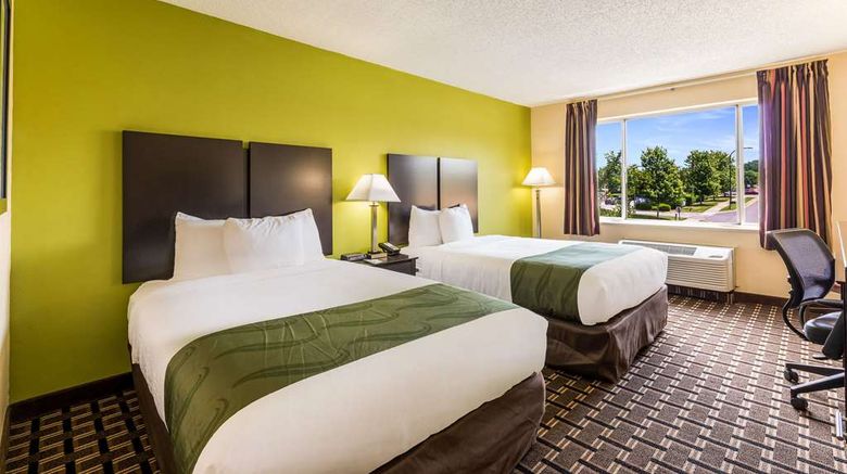 <b>Quality Inn Room</b>. Images powered by <a href="https://iceportal.shijigroup.com/" title="IcePortal" target="_blank">IcePortal</a>.