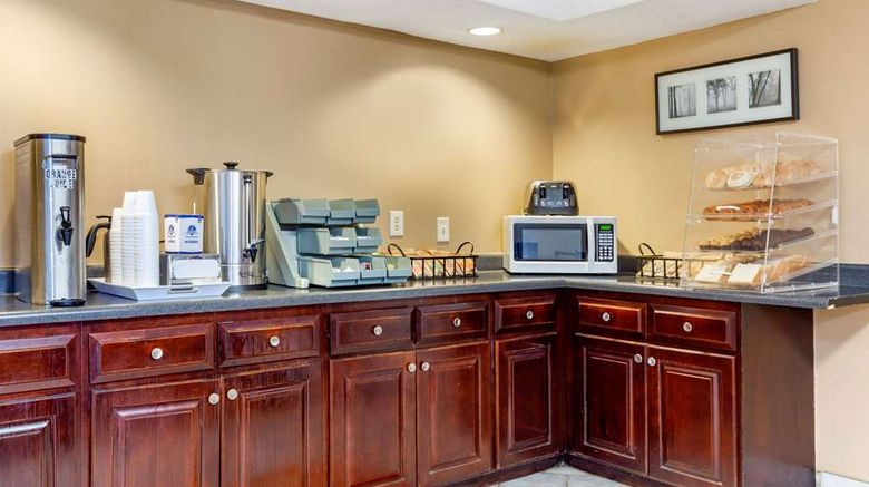 <b>Econo Lodge Burlington Restaurant</b>. Images powered by <a href="https://iceportal.shijigroup.com/" title="IcePortal" target="_blank">IcePortal</a>.