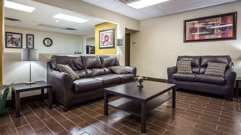 <b>Econo Lodge Lobby</b>. Images powered by <a href="https://iceportal.shijigroup.com/" title="IcePortal" target="_blank">IcePortal</a>.