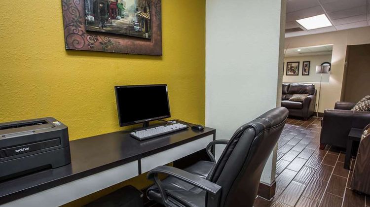 Econo Lodge Other