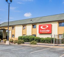 Econo Lodge Inn & Stes Matthew-Charlotte Exterior