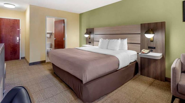<b>Quality Inn Raleigh Room</b>. Images powered by <a href="https://iceportal.shijigroup.com/" title="IcePortal" target="_blank">IcePortal</a>.