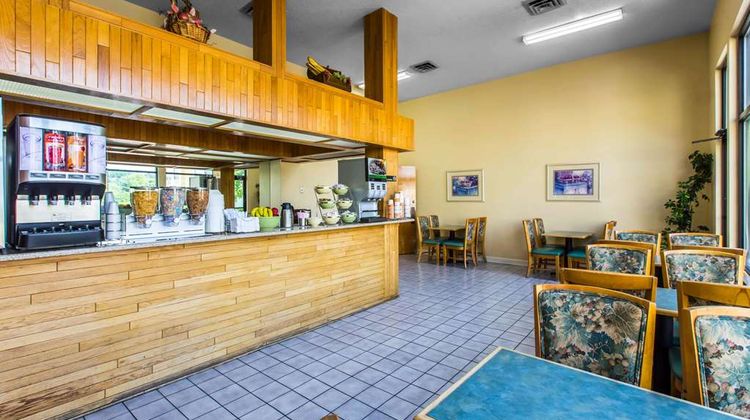 Quality Inn West of Asheville Hotel Restaurant