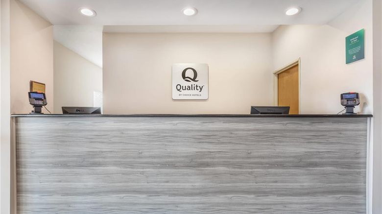 <b>Quality Inn West of Asheville Hotel Lobby</b>. Images powered by <a href="https://iceportal.shijigroup.com/" title="IcePortal" target="_blank">IcePortal</a>.