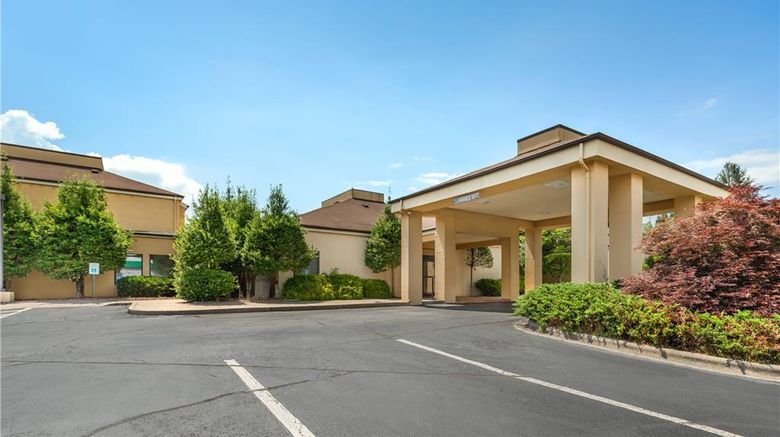 <b>Quality Inn West of Asheville Hotel Exterior</b>. Images powered by <a href="https://iceportal.shijigroup.com/" title="IcePortal" target="_blank">IcePortal</a>.