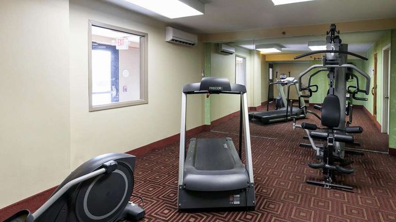 <b>Comfort Inn & Suites Statesville Health</b>. Images powered by <a href="https://iceportal.shijigroup.com/" title="IcePortal" target="_blank">IcePortal</a>.