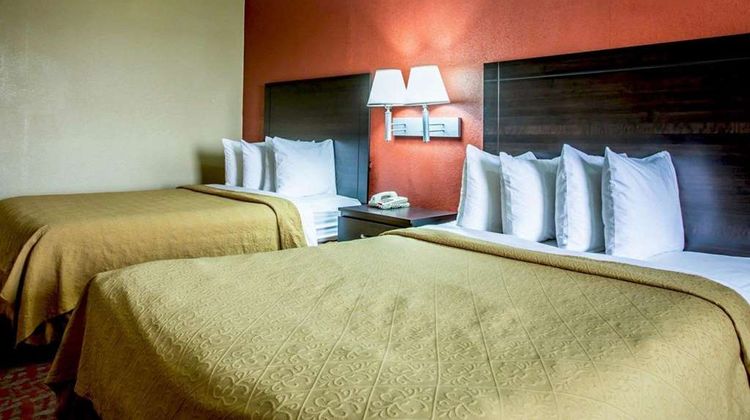Quality Inn & Suites Monroe Suite