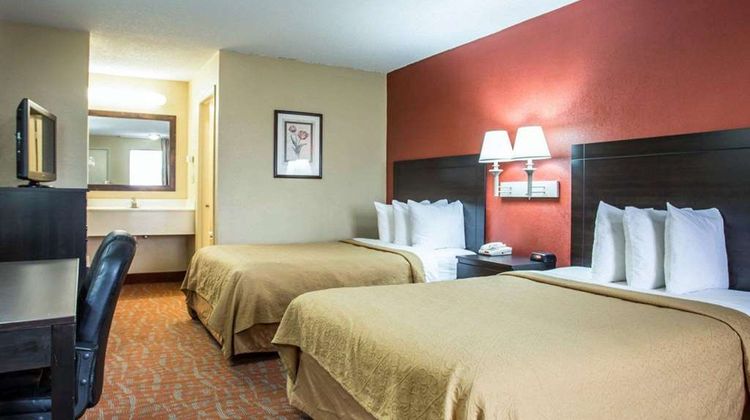 Quality Inn & Suites Monroe Room