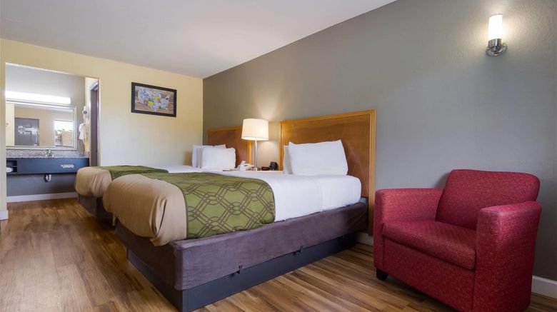 <b>Econo Lodge Battleboro Room</b>. Images powered by <a href="https://iceportal.shijigroup.com/" title="IcePortal" target="_blank">IcePortal</a>.