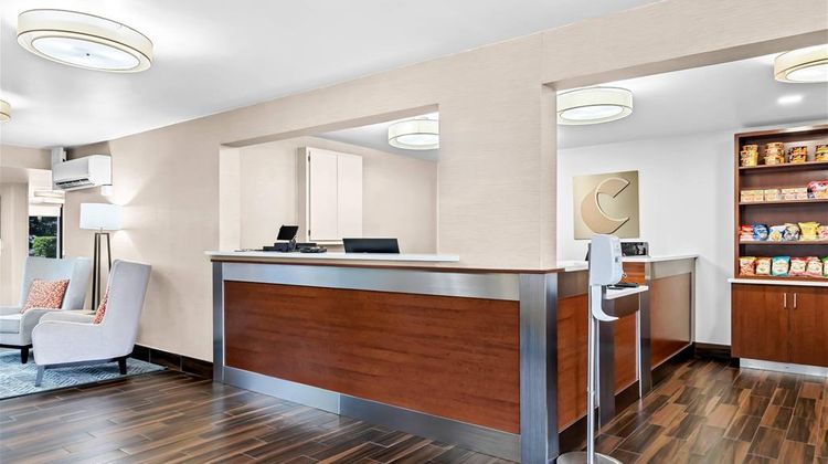 Comfort Inn University Lobby