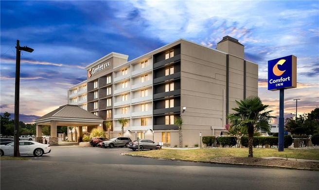 Comfort Inn University Exterior