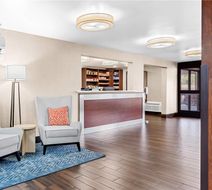 Comfort Inn University Lobby