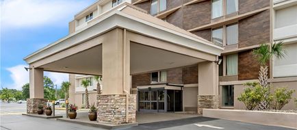 Comfort Inn University Exterior