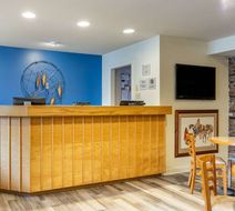 Econo Lodge of Cherokee Lobby