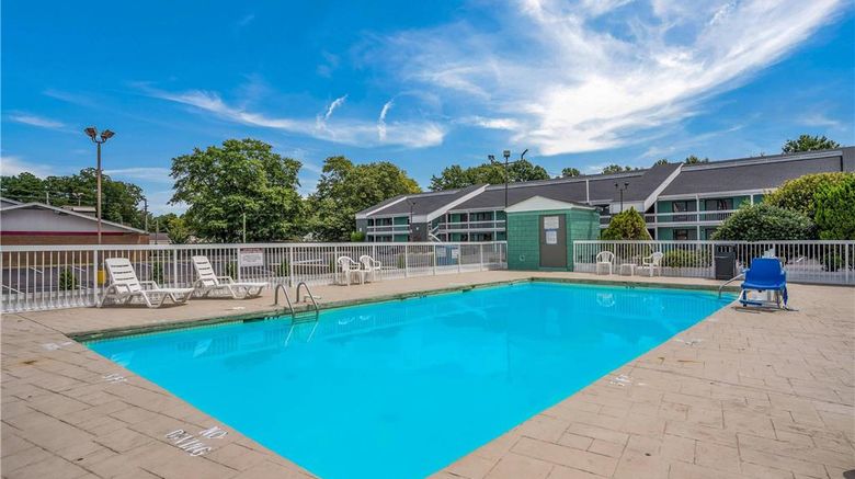 <b>Quality Inn Greenville Pool</b>. Images powered by <a href="https://iceportal.shijigroup.com/" title="IcePortal" target="_blank">IcePortal</a>.