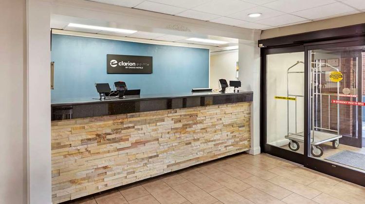 Clarion Pointe Durham Lobby