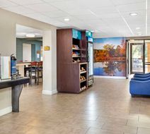 Clarion Pointe Durham Lobby