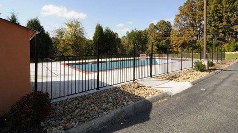 <b>Comfort Inn Thomasville Pool</b>. Images powered by <a href="https://iceportal.shijigroup.com/" title="IcePortal" target="_blank">IcePortal</a>.