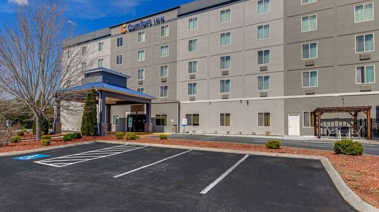 <b>Comfort Inn Thomasville Exterior</b>. Images powered by <a href="https://iceportal.shijigroup.com/" title="IcePortal" target="_blank">IcePortal</a>.