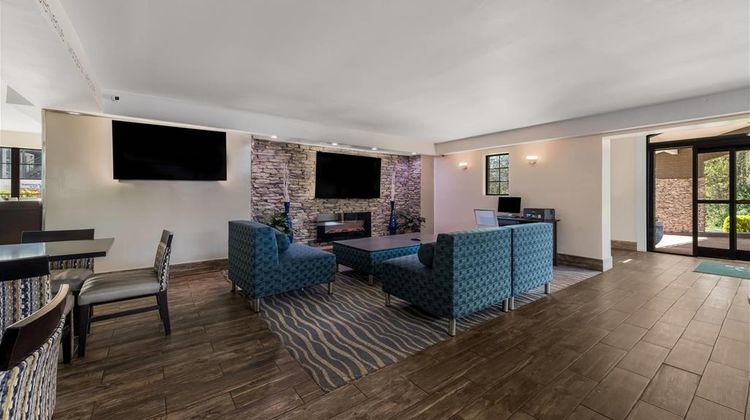 Quality Inn Lobby