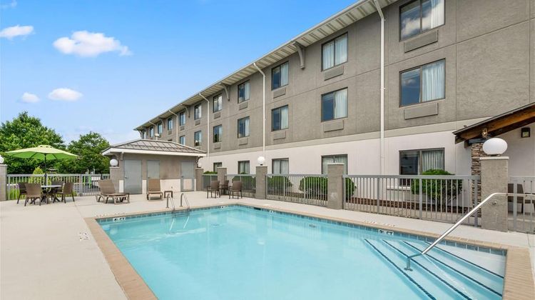 Sleep Inn Boone University Area Pool