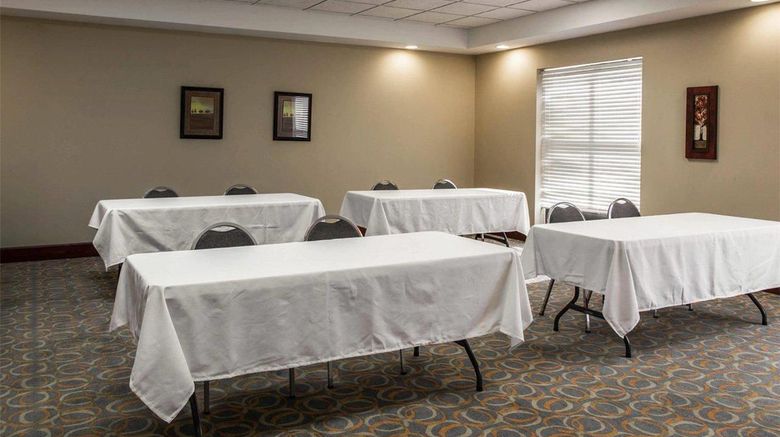 <b>Comfort Inn Meeting</b>. Images powered by <a href="https://iceportal.shijigroup.com/" title="IcePortal" target="_blank">IcePortal</a>.