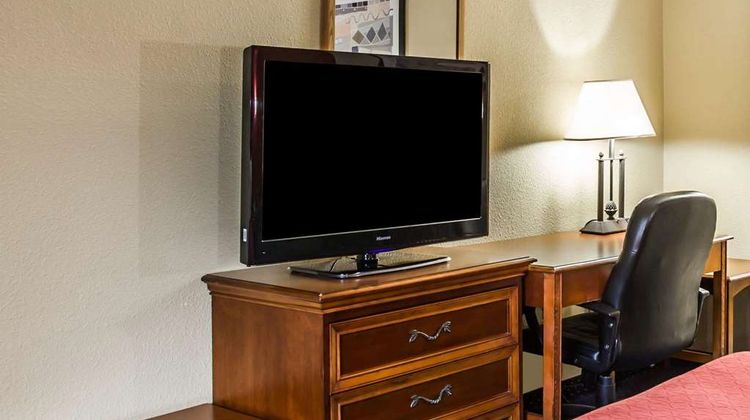 Rodeway Inn Charlotte North End Room