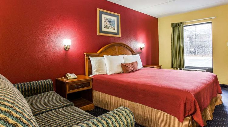 Rodeway Inn Charlotte North End Room