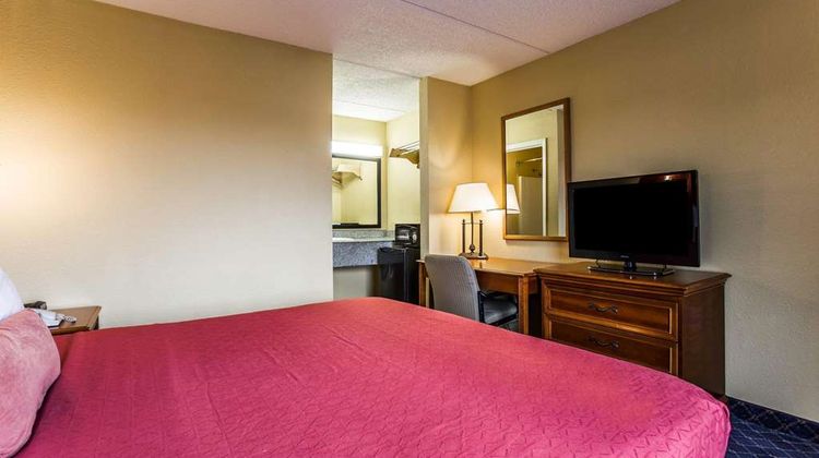 Rodeway Inn Charlotte North End Room