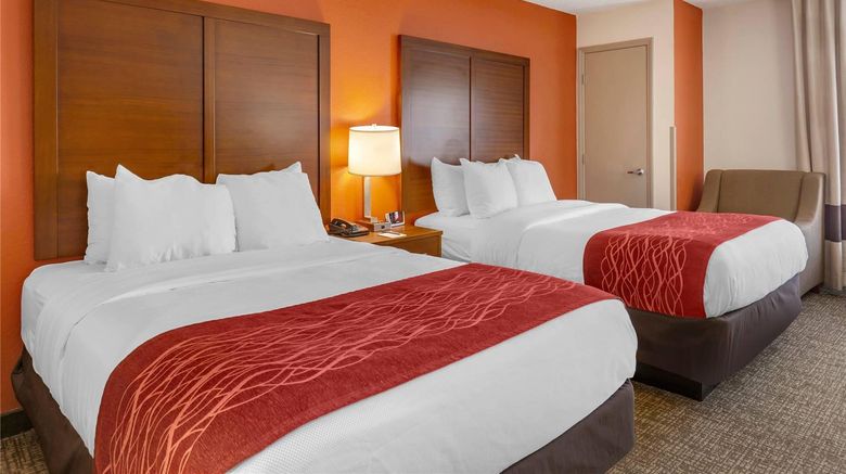 <b>Comfort Inn Room</b>. Images powered by <a href="https://iceportal.shijigroup.com/" title="IcePortal" target="_blank">IcePortal</a>.