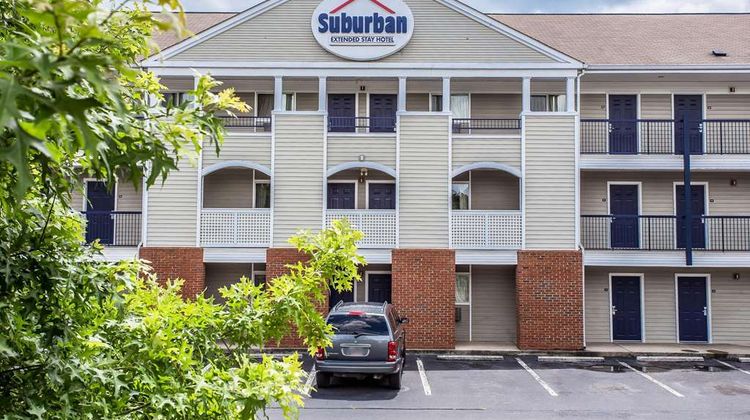 Suburban Studios Charlotte - Ballantyne Exterior