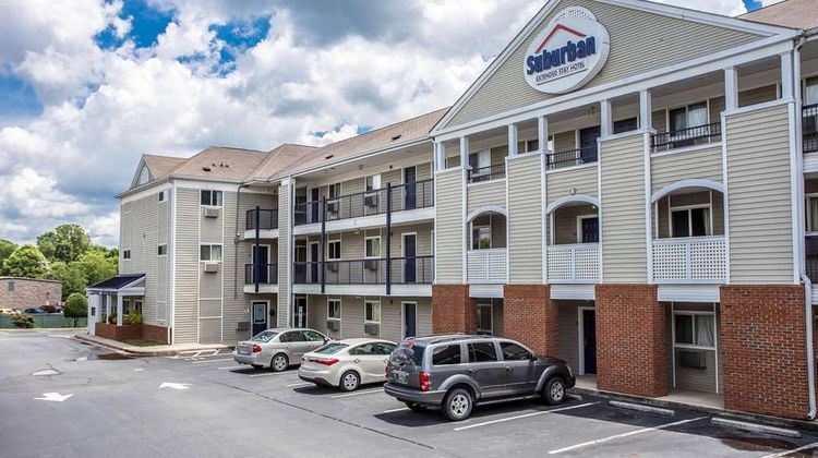 Suburban Studios Charlotte - Ballantyne Exterior
