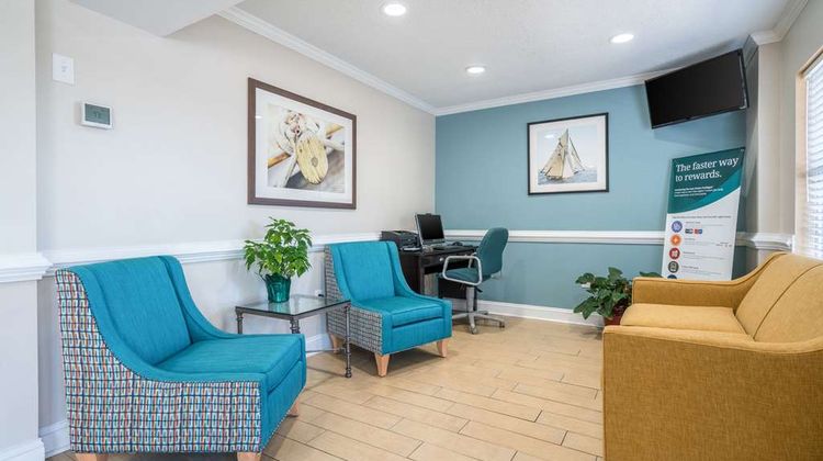 Suburban Studios of Wilmington Lobby